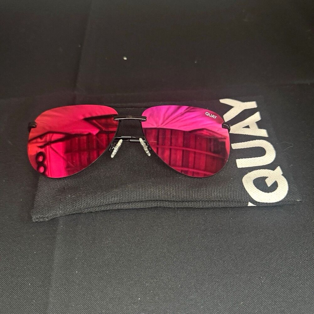 Quay Aviator Sunglasses Frameless Mirrored Pink Lens Black Metal